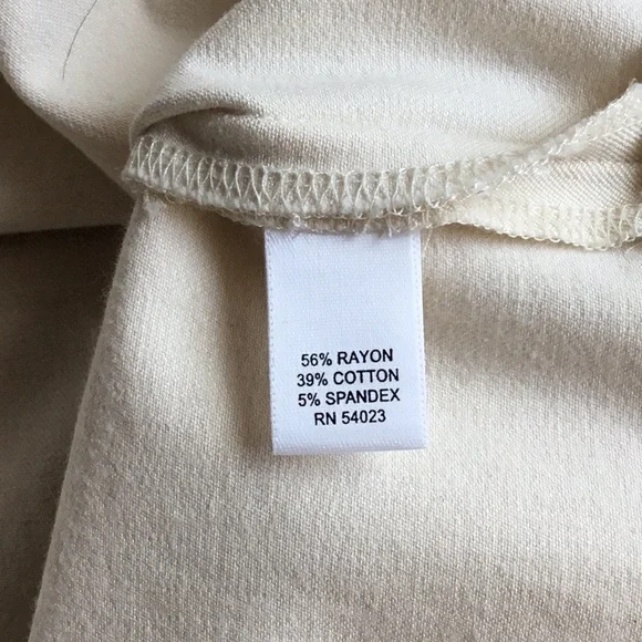 Banana Republic pencil skirt w/front pockets, back zipper, creamy white, size 6 - Picture 7 of 7